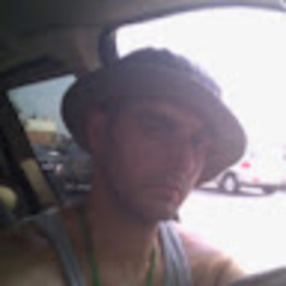 Meet your Posher, Dimitrios - Picture 1 of 1